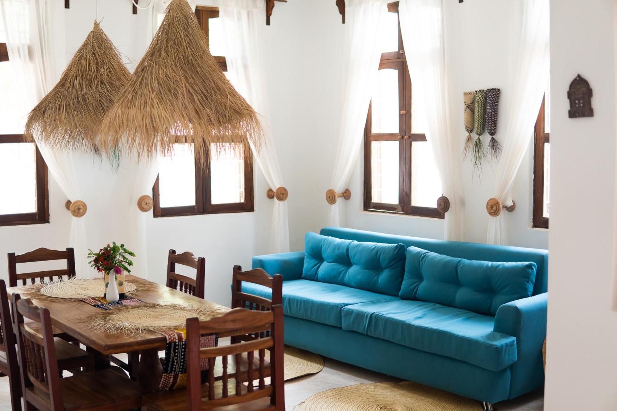 Kima Serviced Beach House & Suites Bwejuu Exterior photo
